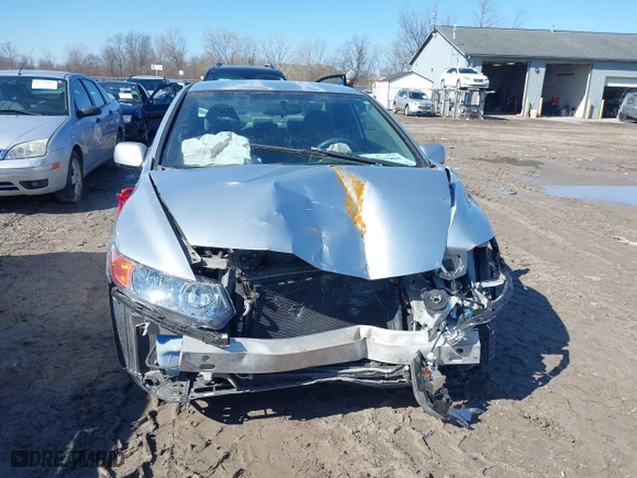 2010 Honda Civic Cpe LX with VIN 2HGFG1B69AH516479, listed as a IAAI auction lot 41757904 with 175,185 mi miles. Bid and sale history available at carsss.com. Image 13.