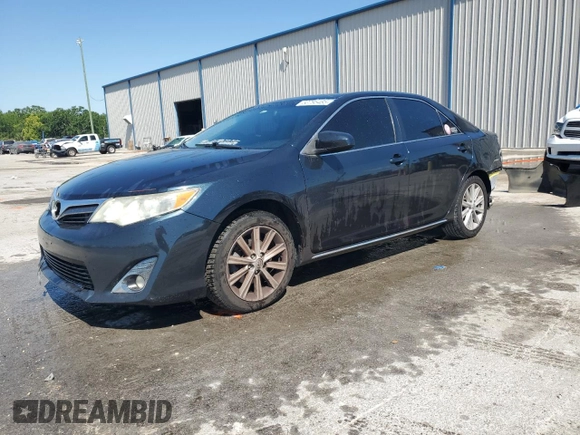 2014 Toyota Camry SE with VIN 4T1BK1FK0EU025526, listed as a Copart auction lot 50795485 with 236,054 mi miles and Salvage Title. Bid and sale history available at carsss.com. Image 1.