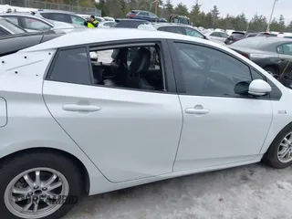 2021 Toyota Prius LE with VIN JTDKAMFP5M3181120, listed as a IAAI auction lot 41623588 with 83,809 mi miles and . Bid and sale history available at DreamBid. Image 13.