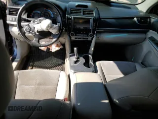 2012 Toyota Camry XLE z VIN 4T1BD1FK8CU048172, wystawiony jako Copart lot #51941205 z przebiegiem 186 001 mil mil oraz Szkoda całkowita • Salvage title. Historia ofert i sprzedaży dostępna na DreamBid. Obrazek 8.