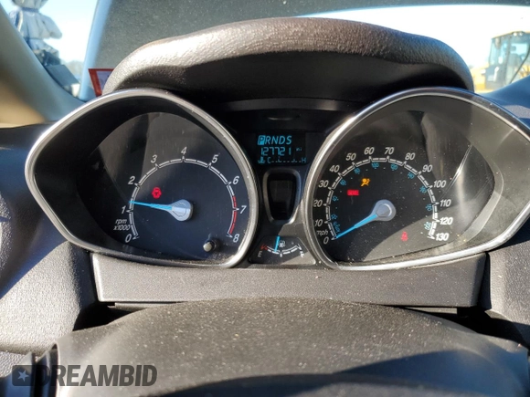 2019 Ford Fiesta SE z VIN 3FADP4BJXKM135891, wystawiony jako Copart lot #47369075 z przebiegiem 127 721 mil mil oraz Szkoda całkowita • Salvage title. Historia ofert i sprzedaży dostępna na DreamBid. Obrazek 9.