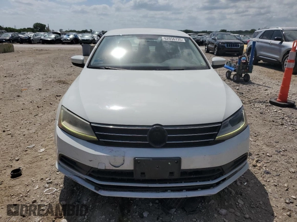 2017 Volkswagen Jetta S z VIN 3VW2B7AJ0HM226502, wystawiony jako Copart lot #62056735 z przebiegiem 88 496 mil mil oraz Szkoda całkowita • Salvage title. Historia ofert i sprzedaży dostępna na DreamBid. Obrazek 5.