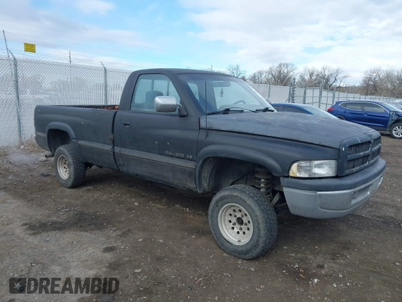 1995 Dodge Ram 1500 with VIN 1B7HF16Y1SS150002, listed as a IAAI auction lot 41874613 with 305,502 mi miles. Bid and sale history available at carsss.com. Image 1.