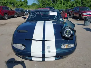 1996 Mazda MX-5 Miata z VIN JM1NA3533T0716564, wystawiony jako IAAI lot #42191052 z przebiegiem 101 713 mil mil oraz . Historia ofert i sprzedaży dostępna na DreamBid. Obrazek 12.