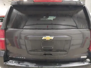 2018 Chevrolet Suburban LT z VIN 1GNSKHKC7JR173463, wystawiony jako IAAI lot #41640353 z przebiegiem Nie podano mil oraz . Historia ofert i sprzedaży dostępna na DreamBid. Obrazek 16.