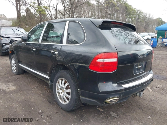 2008 Porsche Cayenne with VIN WP1AA29P58LA05720, listed as a IAAI auction lot 42037415 with 162,838 mi miles. Bid and sale history available at carsss.com. Image 3.