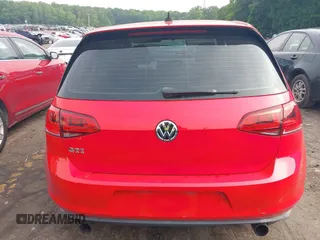 2017 Volkswagen GTI S z VIN 3VW4T7AU1HM076156, wystawiony jako IAAI lot #42216232 z przebiegiem 40 388 mil mil oraz . Historia ofert i sprzedaży dostępna na DreamBid. Obrazek 16.