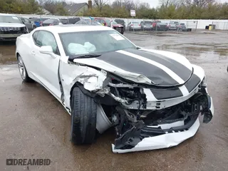 2016 Chevrolet Camaro 2LT with VIN 1G1FD1RS6G0160573, listed as a IAAI auction lot 41722891 with 4 mi miles. Bid and sale history available at carsss.com. Image 6.