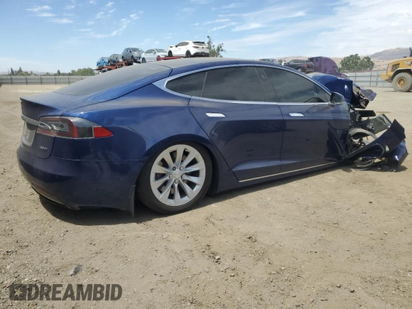 2017 Tesla Model S 100D с VIN 5YJSA1E28HF233322, выставлен на аукционе Copart как лот 62357925 с пробегом 110 383 миль миль и Списание • Salvage title. История ставок и продаж доступна на DreamBid. Изображение 3.