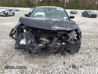 2019 Chrysler 300 S z VIN 2C3CCABG1KH577854, wystawiony jako Copart lot #47321705 z przebiegiem 112 511 mil mil oraz Szkoda całkowita • Salvage title. Historia ofert i sprzedaży dostępna na DreamBid. Obrazek 5.