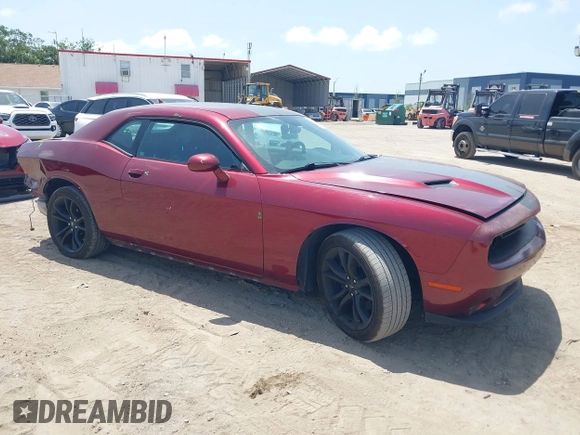 2017 Dodge Challenger SXT z VIN 2C3CDZAGXHH640987, wystawiony jako IAAI lot #42462976 z przebiegiem 146 943 mil mil oraz . Historia ofert i sprzedaży dostępna na DreamBid. Obrazek 1.