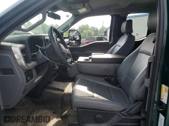 2023 Ford F-250 XL z VIN 1FT7X2BA2PEC84286, wystawiony jako Copart lot #57089975 z przebiegiem 11 321 mil mil oraz Szkoda całkowita • Salvage title. Historia ofert i sprzedaży dostępna na DreamBid. Obrazek 7.