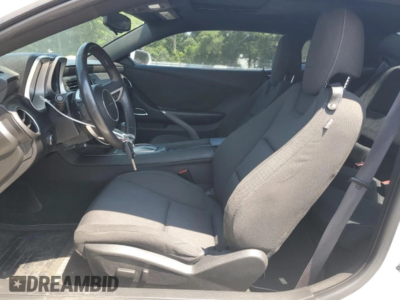 2011 Chevrolet Camaro 1LT z VIN 2G1FB1ED9B9150793, wystawiony jako Copart lot #57212975 z przebiegiem 133 895 mil mil oraz Szkoda całkowita • Salvage title. Historia ofert i sprzedaży dostępna na DreamBid. Obrazek 7.