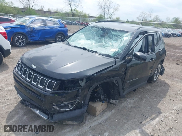 2018 Jeep Compass Limited with VIN 3C4NJDCB7JT332674, listed as a IAAI auction lot 42145567 with 111,852 mi miles and . Bid and sale history available at carsss.com. Image 17.