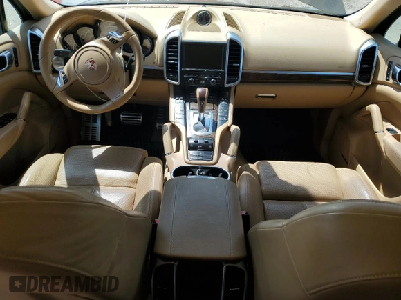 2012 Porsche Cayenne S с VIN WP1AB2A23CLA44604, выставлен на аукционе Copart как лот 58146455 с пробегом 370 299 миль миль и Списание • Salvage title. История ставок и продаж доступна на DreamBid. Изображение 8.