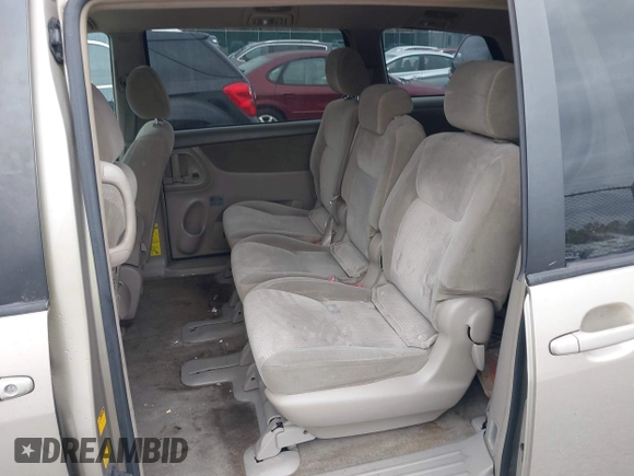 2008 Toyota Sienna CE with VIN 5TDZK23C88S174779, listed as a IAAI auction lot 40888229 with 180,865 mi miles. Bid and sale history available at carsss.com. Image 8.
