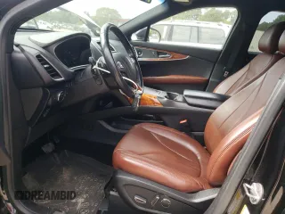 2017 Lincoln MKX Reserve z VIN 2LMPJ8LP0HBL24112, wystawiony jako Copart lot #55925135 z przebiegiem 70 997 mil mil oraz Szkoda całkowita • Salvage title. Historia ofert i sprzedaży dostępna na DreamBid. Obrazek 7.