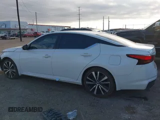 2022 Nissan Altima SR z VIN 1N4BL4CV3NN362578, wystawiony jako IAAI lot #41692324 z przebiegiem 31 877 mil mil oraz . Historia ofert i sprzedaży dostępna na DreamBid. Obrazek 15.