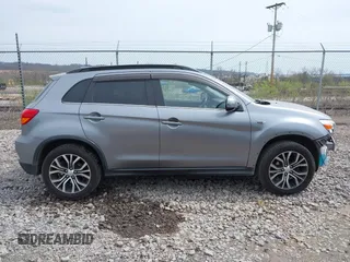 2018 Mitsubishi Outlander SEL z VIN JA4AR4AW0JZ011009, wystawiony jako IAAI lot #42026230 z przebiegiem 77 123 mil mil oraz . Historia ofert i sprzedaży dostępna na DreamBid. Obrazek 14.