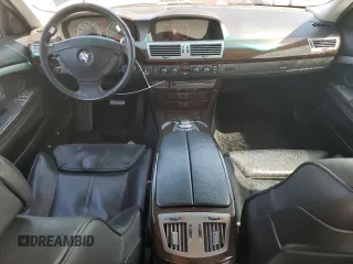 2007 BMW 7 Series 750i z VIN WBAHL83547DT09809, wystawiony jako Copart lot #54817145 z przebiegiem 209 806 mil mil oraz Szkoda całkowita • Salvage title. Historia ofert i sprzedaży dostępna na DreamBid. Obrazek 8.