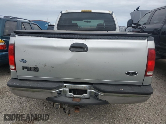 2003 Ford F-350 XL with VIN 1FTSW30F83EA05435, listed as a Copart auction lot 76772444 with Not Provided miles and Salvage Title. Bid and sale history available at DreamBid. Image 6.