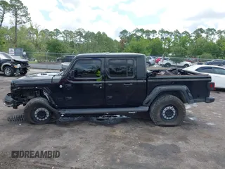2021 Jeep Gladiator Sport S with VIN 1C6JJTAM3ML546307, listed as a IAAI auction lot 42635138 with Not provided miles and . Bid and sale history available at DreamBid. Image 15.