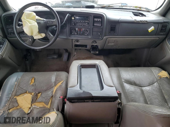 2005 GMC Yukon SLE with VIN 1GKEC13V15R260439, listed as a Copart auction lot 42326145 with 281,821 mi miles and Salvage Title. Bid and sale history available at carsss.com. Image 8.