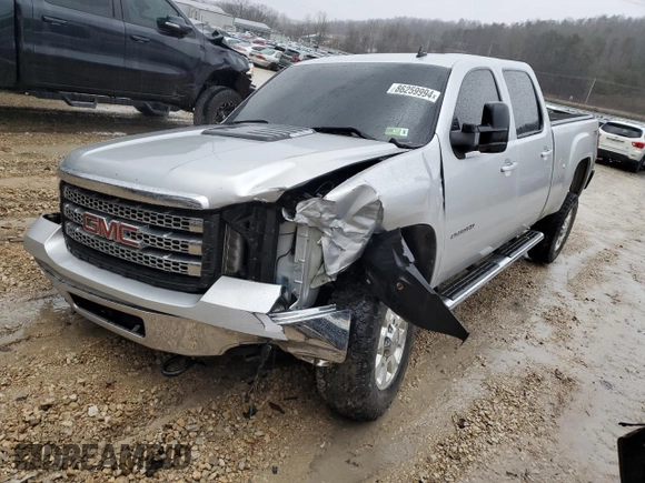 2013 GMC Sierra 2500HD SLT with VIN 1GT121E83DF217046, listed as a Copart auction lot 86259994 with 160,088 mi miles and Salvage title. Bid and sale history available at DreamBid. Image 1.