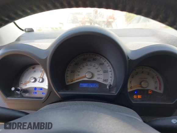 2010 Scion tC z VIN JTKDE3B70A0318371, wystawiony jako IAAI lot #42261498 z przebiegiem 182 930 mil mil oraz . Historia ofert i sprzedaży dostępna na DreamBid. Obrazek 7.