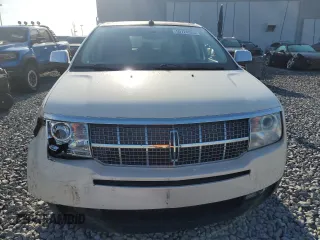 2008 Lincoln MKX with VIN 2LMDU68C18BJ33108, listed as a Copart auction lot 50726025 with 151,697 mi miles and Salvage Title. Bid and sale history available at DreamBid. Image 5.