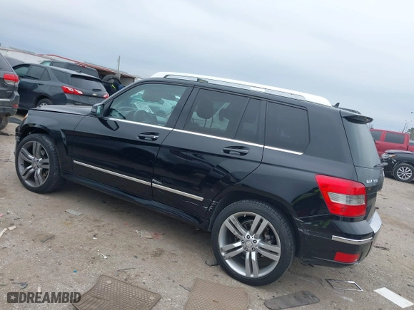 2012 Mercedes-Benz GLK-Class GLK 350 with VIN WDCGG8HBXCF844086, listed as a IAAI auction lot 41637820 with 139,117 mi miles. Bid and sale history available at carsss.com. Image 3.