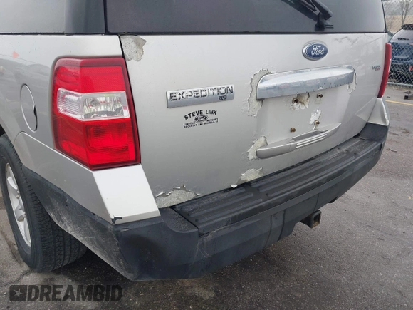 2007 Ford Expedition XLT with VIN 1FMFU16597LA66025, listed as a IAAI auction lot 42074947 with 128,023 mi miles and . Bid and sale history available at DreamBid. Image 12.