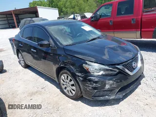2019 Nissan Sentra S z VIN 3N1AB7AP1KY252757, wystawiony jako IAAI lot #42046470 z przebiegiem 112 444 mil mil oraz . Historia ofert i sprzedaży dostępna na DreamBid. Obrazek 1.