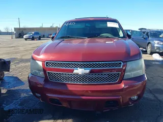 2008 Chevrolet Tahoe LTZ с VIN 1GNFK13008J206177, выставлен на аукционе IAAI как лот 41378878 с пробегом 202 996 миль миль и . История ставок и продаж доступна на DreamBid. Изображение 12.