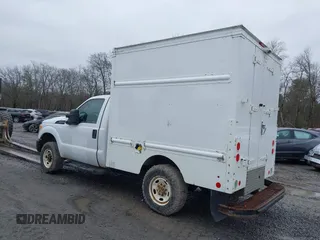 2015 Ford F-250 XL with VIN 1FDBF2B66FED21648, listed as a IAAI auction lot 41700328 with 370,599 mi miles and . Bid and sale history available at DreamBid. Image 3.