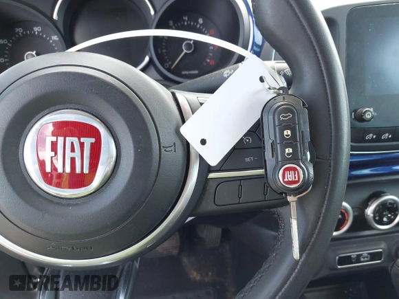 2019 FIAT 500L Pop z VIN ZFBNFAAH1KZ041673, wystawiony jako IAAI lot #42044963 z przebiegiem 82 857 mil mil oraz . Historia ofert i sprzedaży dostępna na DreamBid. Obrazek 11.