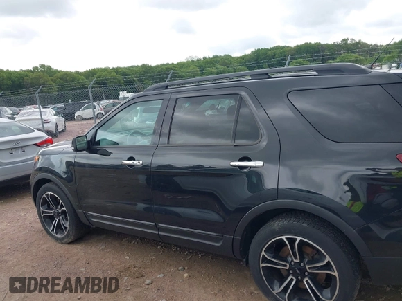 2014 Ford Explorer Sport with VIN 1FM5K8GT1EGB36680, listed as a IAAI auction lot 42450803 with 135,223 mi miles and . Bid and sale history available at DreamBid. Image 14.