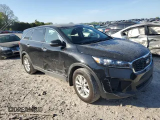 2019 Kia Sorento L z VIN 5XYPG4A31KG585341, wystawiony jako Copart lot #53194145 z przebiegiem 67 451 mil mil oraz Szkoda całkowita • Salvage title. Historia ofert i sprzedaży dostępna na DreamBid. Obrazek 4.