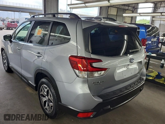 2019 Subaru Forester Premium with VIN JF2SKAGC7KH552139, listed as a IAAI auction lot 42566945 with 204,278 mi miles and . Bid and sale history available at DreamBid. Image 9.
