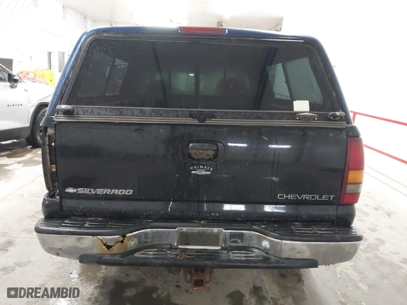 2000 Chevrolet Silverado 1500 LS with VIN 2GCEC19T3Y1333843, listed as a IAAI auction lot 41721344 with 1 mi miles. Bid and sale history available at carsss.com. Image 16.