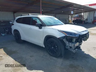 2023 Toyota Highlander L z VIN 5TDKDRBH0PS004206, wystawiony jako IAAI lot #41902720 z przebiegiem 53 154 mil mil oraz . Historia ofert i sprzedaży dostępna na DreamBid. Obrazek 1.