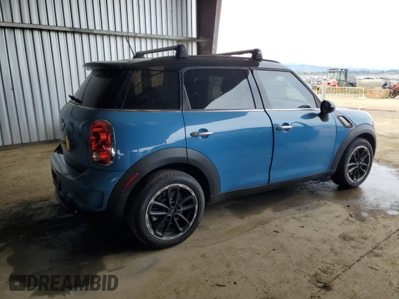 2016 MINI Countryman S with VIN WMWZC3C50GWT10905, listed as a Copart auction lot 47138895 with 59,649 mi miles and Salvage Title. Bid and sale history available at DreamBid. Image 3.