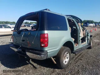 1998 Ford Expedition XLT with VIN 1FMRU1762WLB61352, listed as a Copart auction lot 42738331 with 0 mi miles and Salvage Title. Bid and sale history available at carsss.com. Image 4.