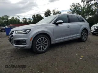 2017 Audi Q7 Premium Plus z VIN WA1LAAF70HD007145, wystawiony jako Copart lot #57131345 z przebiegiem 117 793 mil mil oraz Tytuł czysty. Historia ofert i sprzedaży dostępna na DreamBid. Obrazek 1.