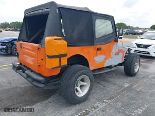 1991 Jeep Wrangler with VIN 2J4FY29SXMJ105443, listed as a IAAI auction lot 41964359 with 1,674,923 mi miles. Bid and sale history available at carsss.com. Image 4.