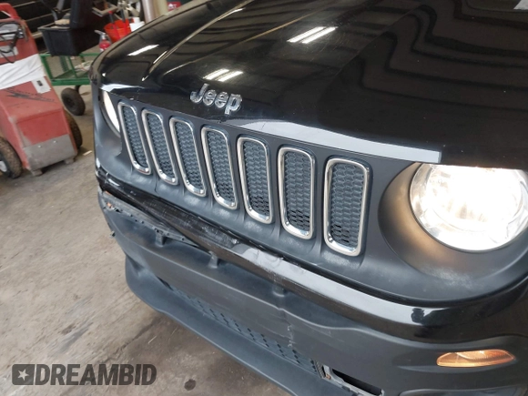 2017 Jeep Renegade Latitude with VIN ZACCJBBB6HPG34746, listed as a IAAI auction lot 41915833 with 60,814 mi miles. Bid and sale history available at carsss.com. Image 18.