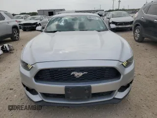2016 Ford Mustang EcoBoost z VIN 1FA6P8TH7G5285000, wystawiony jako Copart lot #53857645 z przebiegiem 71 193 mil mil oraz Czysty tytuł • Clean title. Historia ofert i sprzedaży dostępna na DreamBid. Obrazek 5.