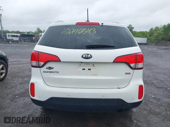 2015 Kia Sorento LX with VIN 5XYKTCA63FG586054, listed as a IAAI auction lot 42246543 with 159,427 mi miles and . Bid and sale history available at DreamBid. Image 16.