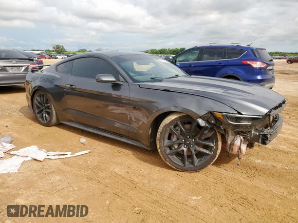 2015 Ford Mustang GT z VIN 1FA6P8CF9F5337305, wystawiony jako Copart lot #60925525 z przebiegiem 1 077 729 mil mil oraz Czysty tytuł • Clean title. Historia ofert i sprzedaży dostępna na DreamBid. Obrazek 4.