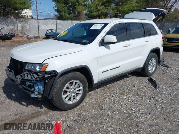 2018 Jeep Grand Cherokee Laredo E with VIN 1C4RJEAG3JC300760, listed as a IAAI auction lot 41811734 with 131,406 mi miles. Bid and sale history available at carsss.com. Image 18.